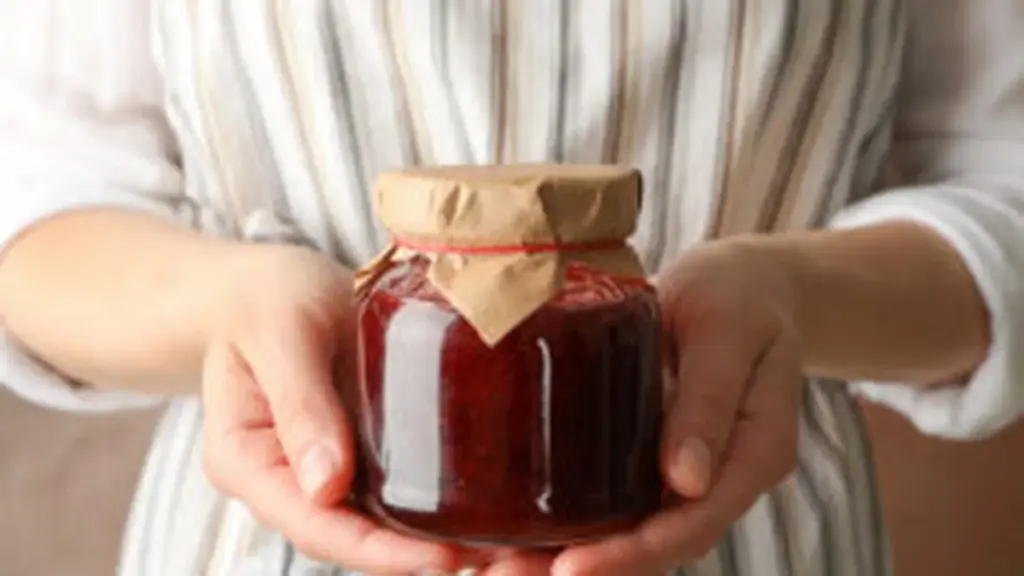 10 heerlijke jams en chutneys: sinaasappel met ouzo, granaatappel met wortel, olijf met thee en pastelaria